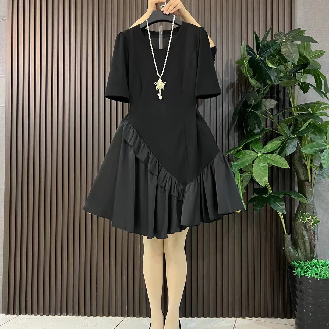 气质大码女装遮肚中长裙夏季连衣裙小黑裙宽松不规则百搭胖妹妹