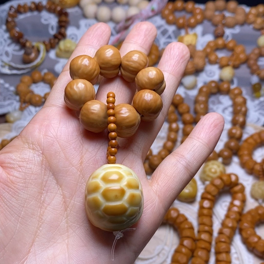 把件猴头核桃柯基屁桃龟甲