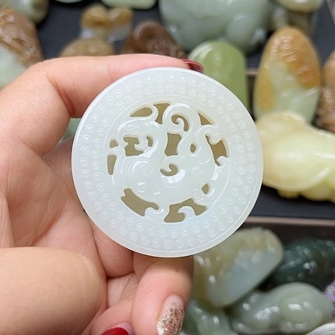 颈饰未镶嵌和田玉?****j