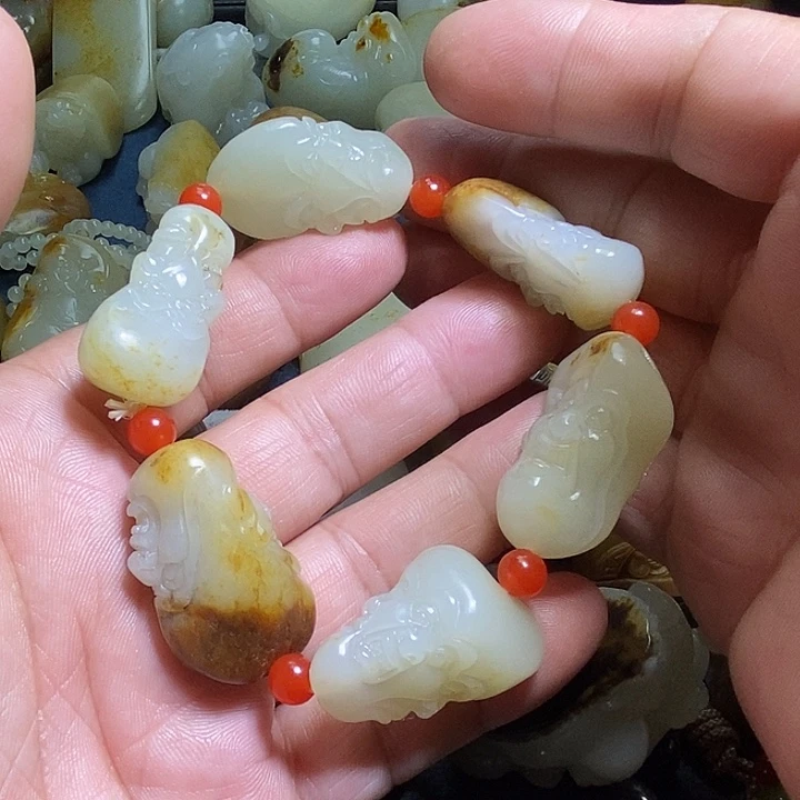 和田玉未镶嵌吊坠(不含链)