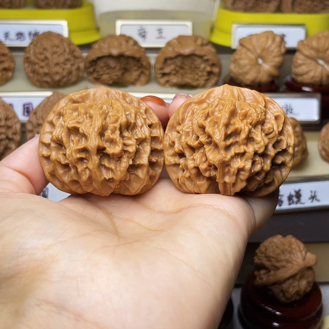 把件文玩核桃帝王48左右