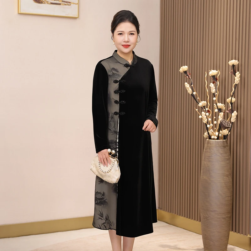 胖妈妈新中式国风连衣裙洋气丝绒高贵拼接款中老年女装高档中长裙