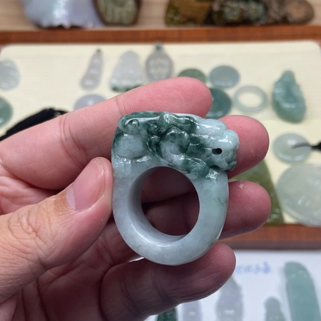 翡翠未镶嵌颈饰貔貅扳指 天然缅甸ａ货翡翠男女礼物高级感