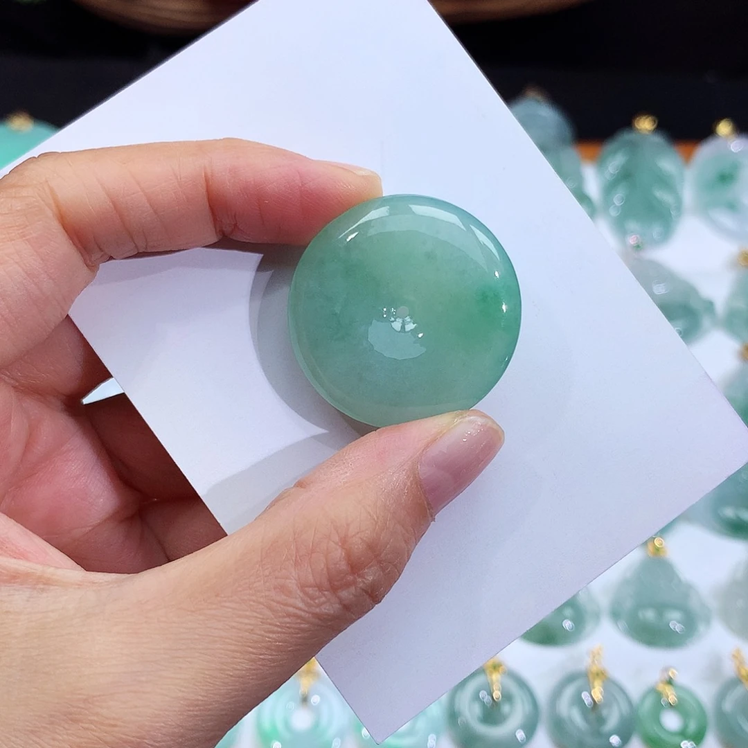 翡翠未镶嵌颈饰翡翠吊坠