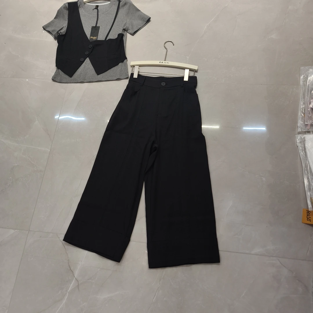 欧版时尚潮流气质特惠款套装