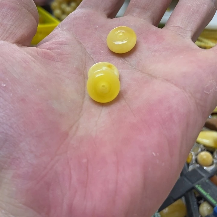 裸石蜜蜡未镶嵌多样性发货其一