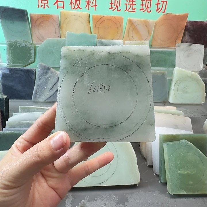 定制石英质玉（天山翠）手镯定制