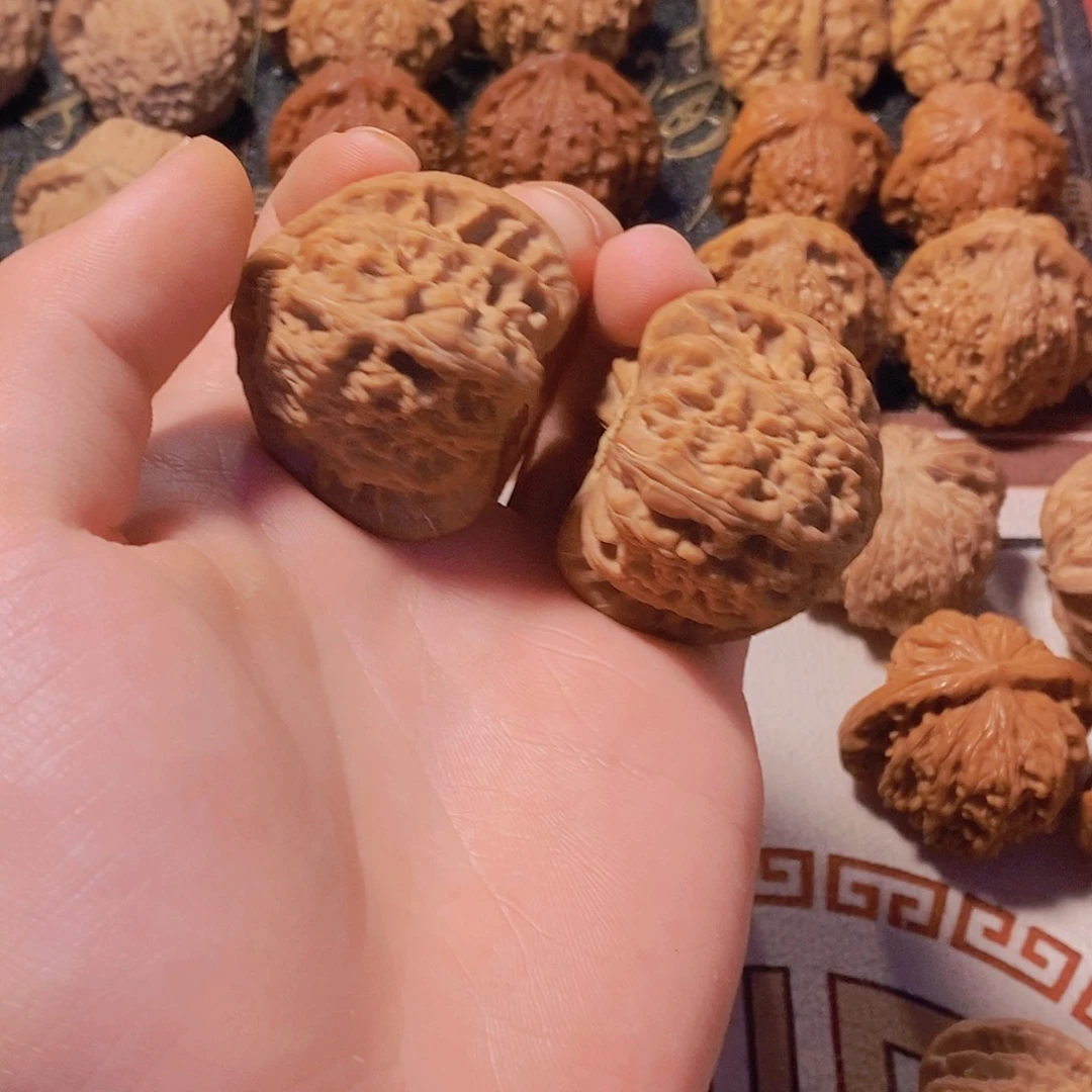 叁***✘文玩核桃吊坠白狮子