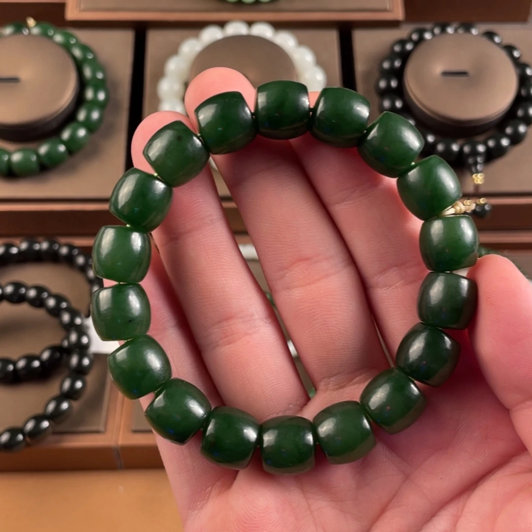 未镶嵌手串和田玉D****生