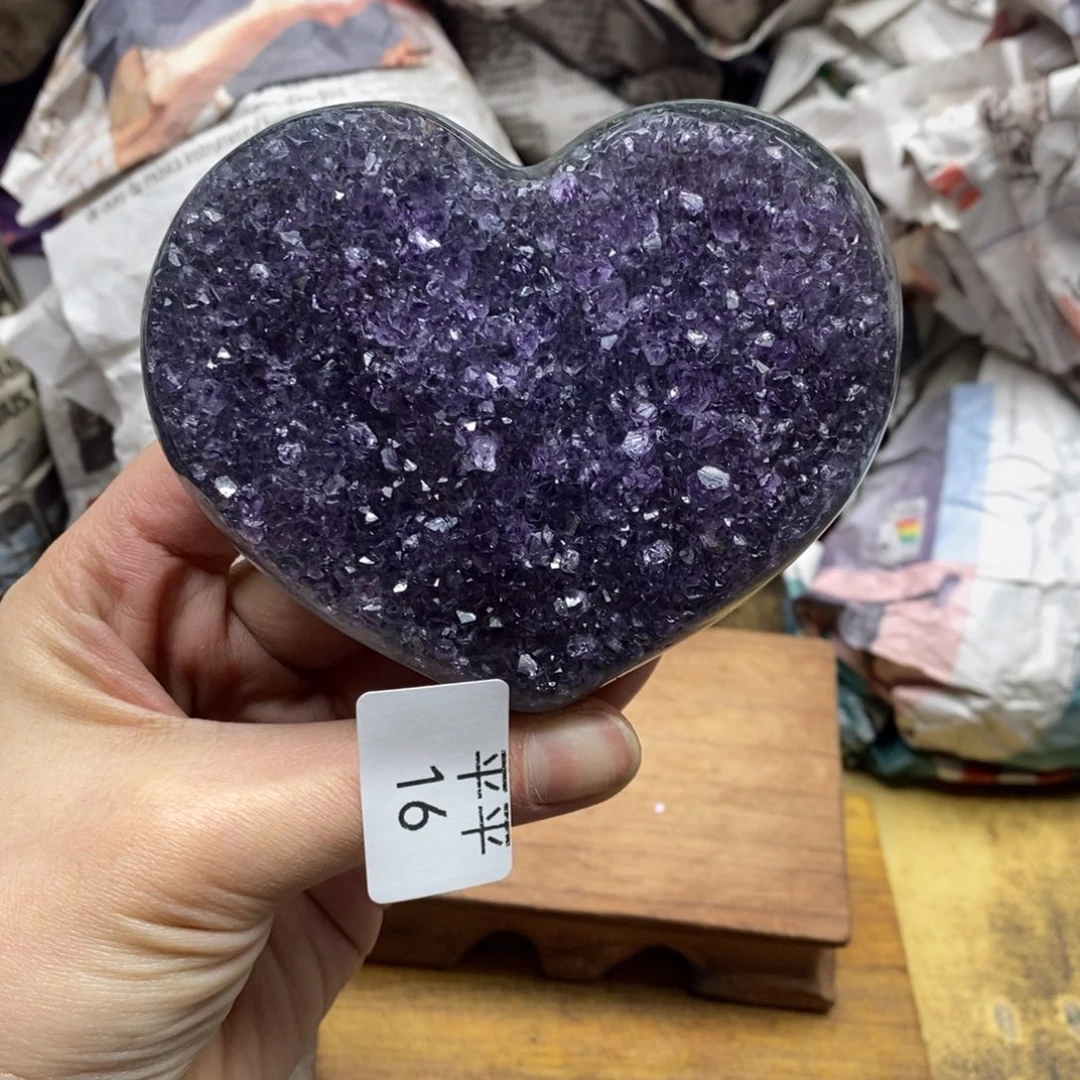 紫晶乌拉圭未镶嵌