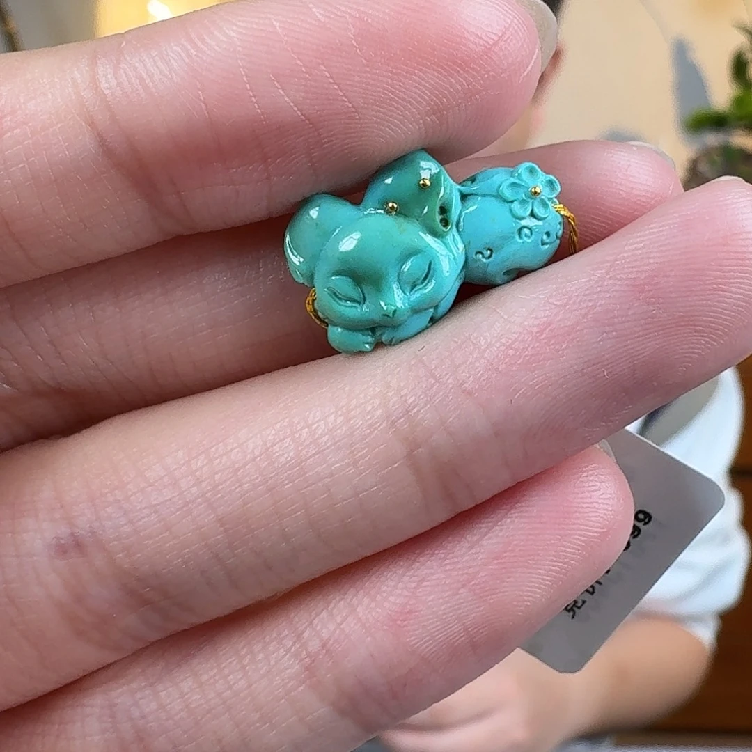 绿松石未镶嵌珠宝奇石