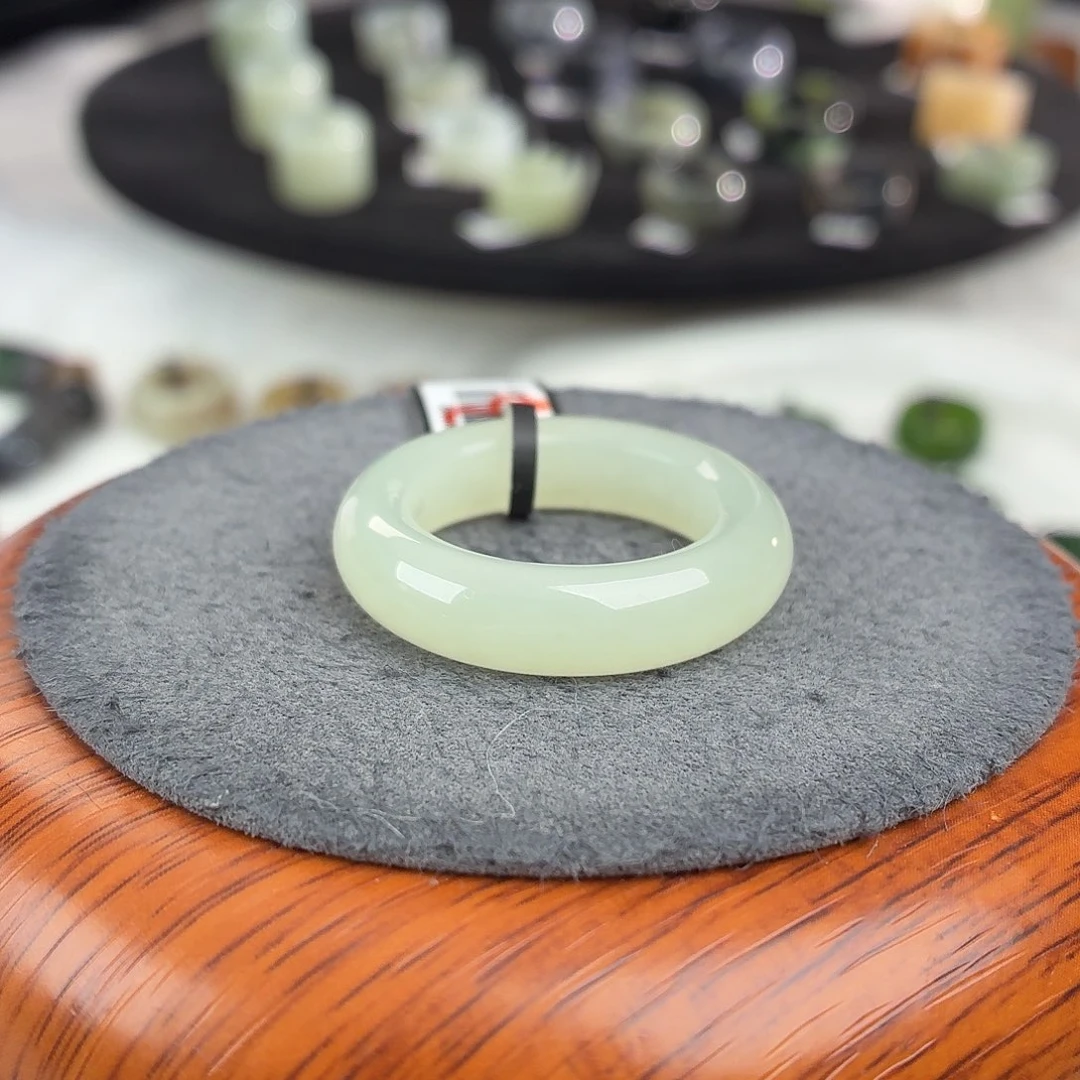 和田玉未镶嵌戒指b31晴水轮胎22.3