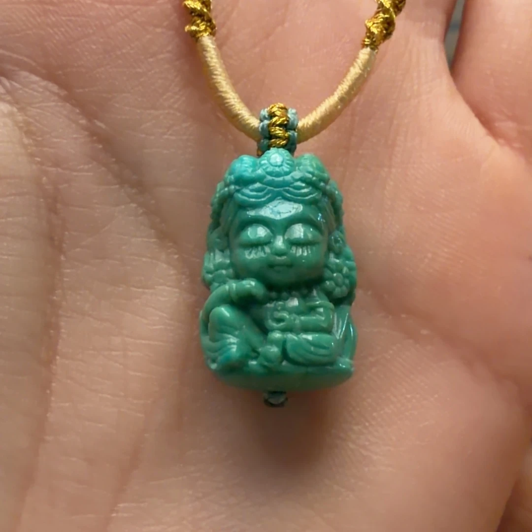 绿松石未镶嵌颈饰