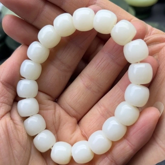 和田玉未镶嵌珠宝半成品