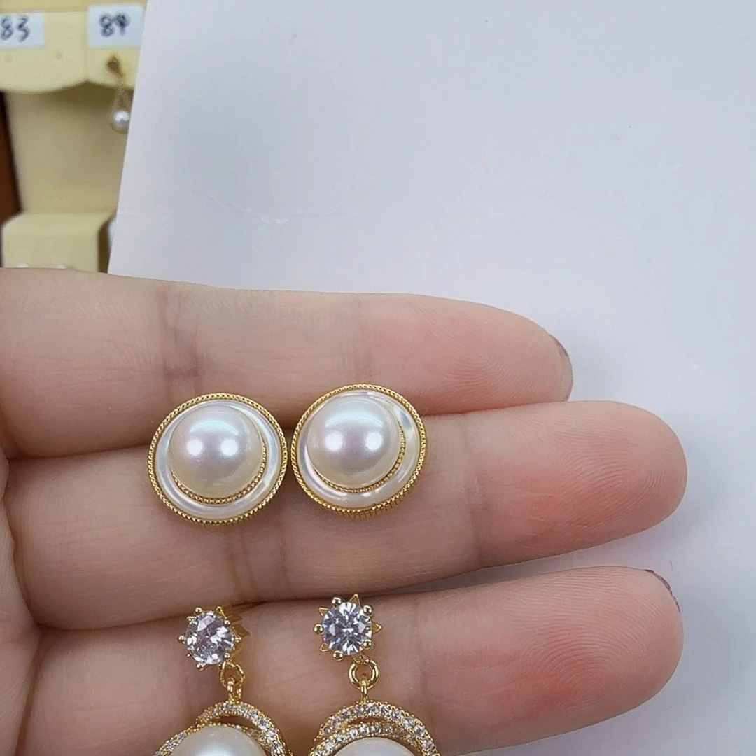 淡水珍珠耳饰未镶嵌