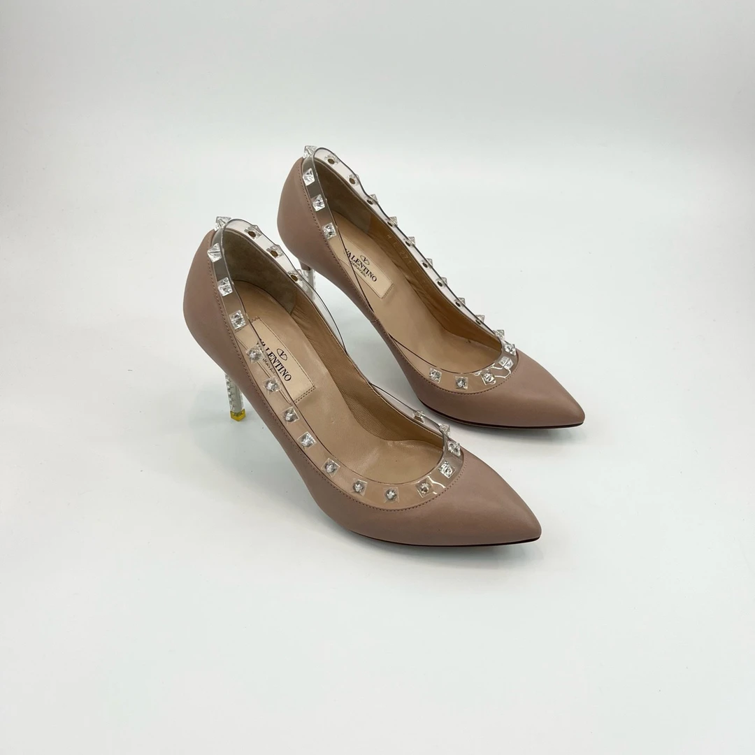 99新 Valentino/华伦天奴 35.5码/裸粉色铆钉高跟鞋/pp