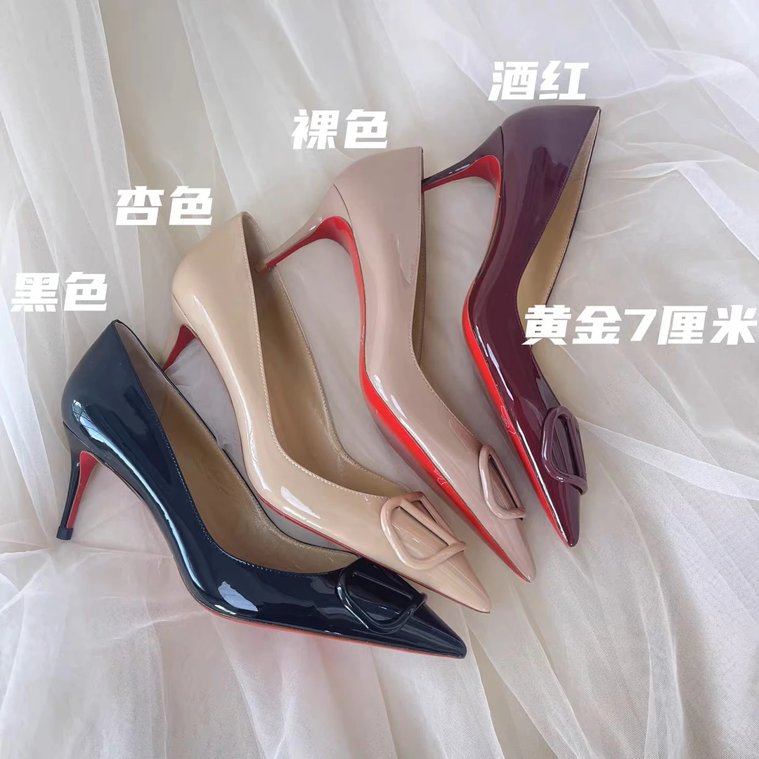 小瞳单鞋之神 黄金7厘米高跟鞋黑色V扣漆皮性感红底日常工作鞋女