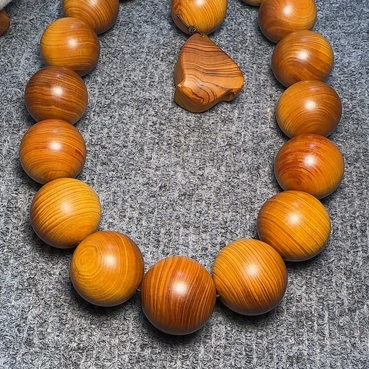 石***哥柏木（崖柏）全陈化老料把件串3.0手持