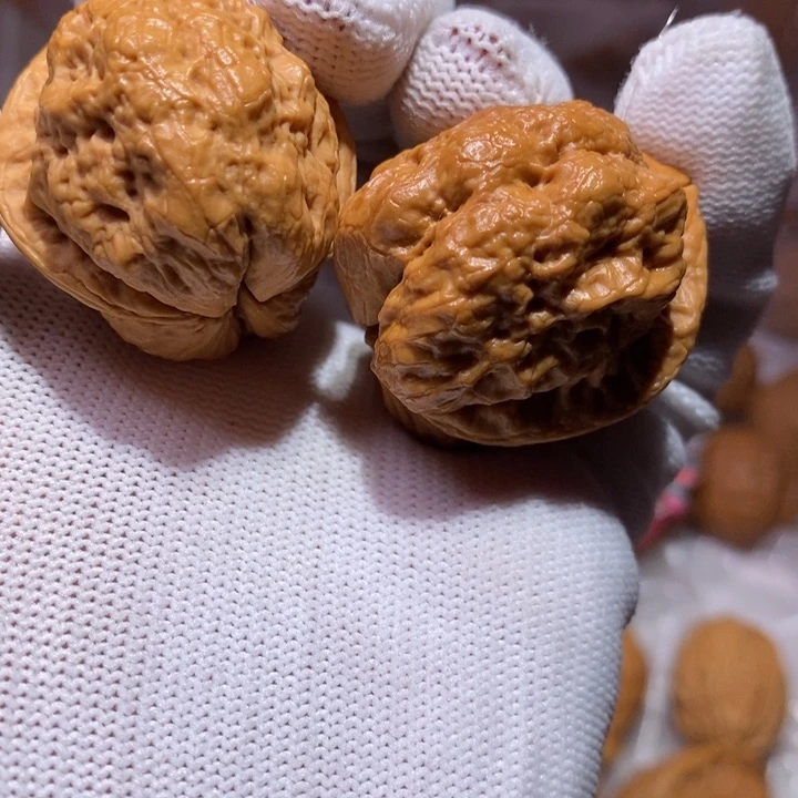 文玩核桃把件小帝王蟾37尺