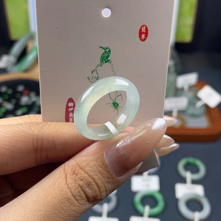 翡翠未镶嵌戒指天然