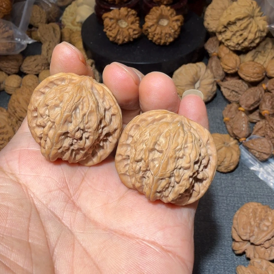 把件文玩核桃山地正磨磨盘