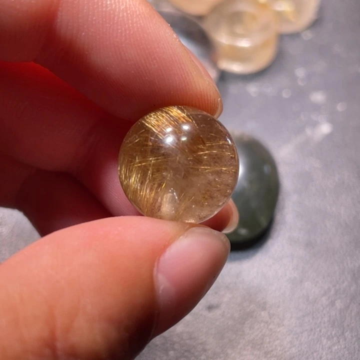 云***清颈饰未镶嵌发晶球