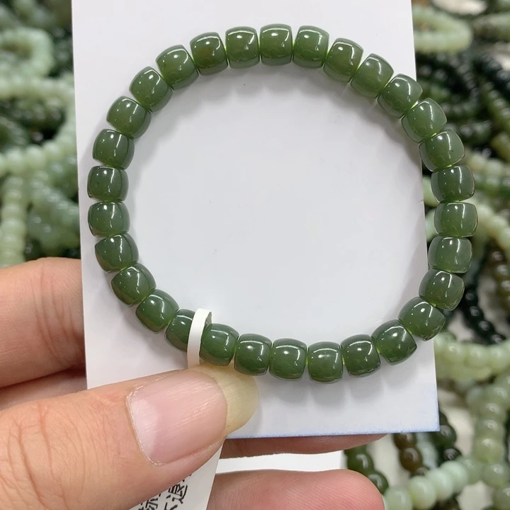 布***生和田玉未镶嵌珠宝奇石