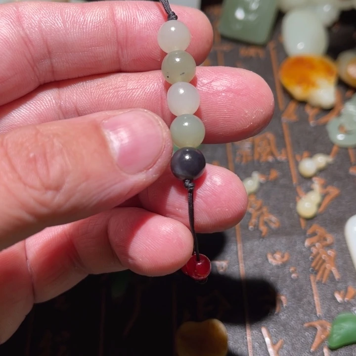 和田玉未镶嵌吊坠(不含链)