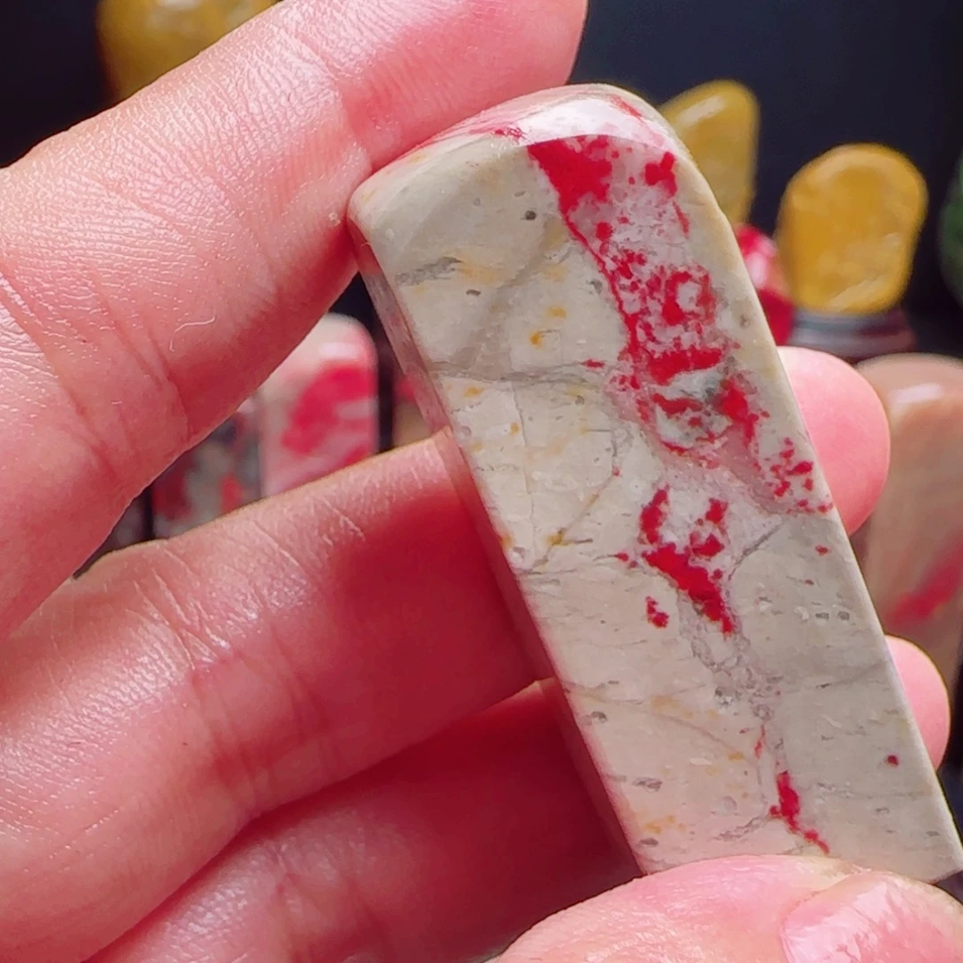 昌化石昌化鸡血石