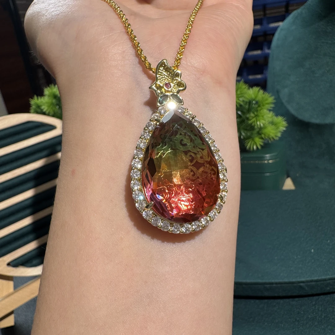 （龙翦晶）轻奢馆藏高端吊坠  23296