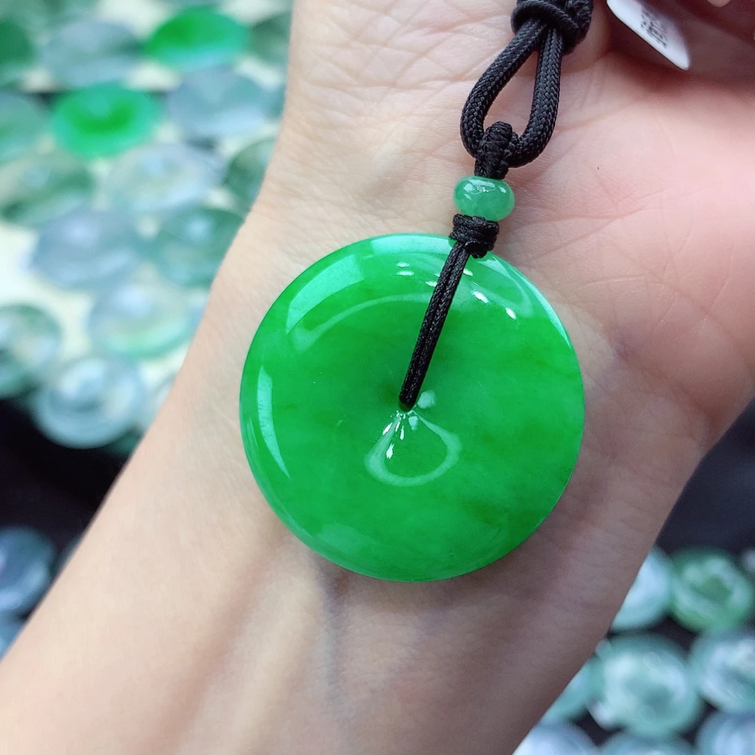 翡翠未镶嵌颈饰编号57尺寸30.5-5.7