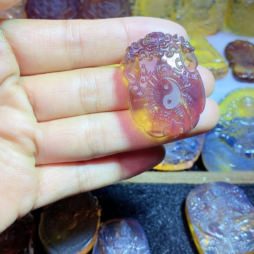 琥珀颈饰未镶嵌九字真言