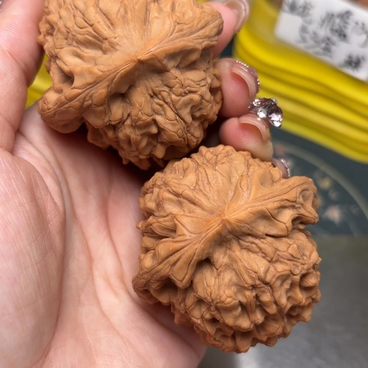 文玩核桃吊坠53-33390-02