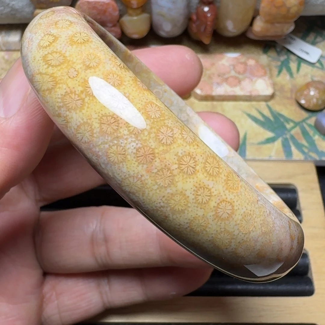 硅化玉纯天然色有机玉石保真色未镶嵌60圈口