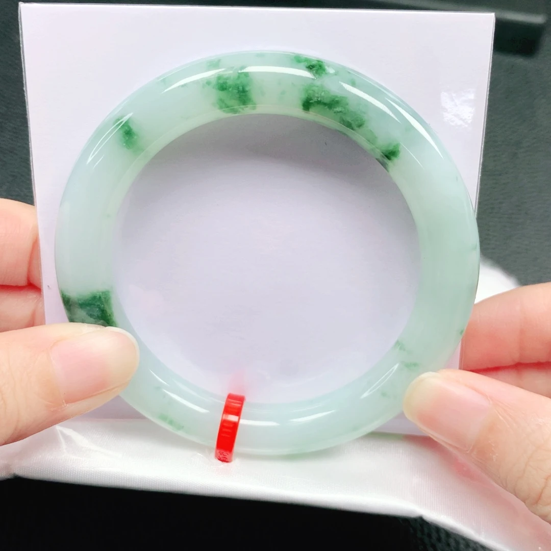 翡翠未镶嵌手镯56圈