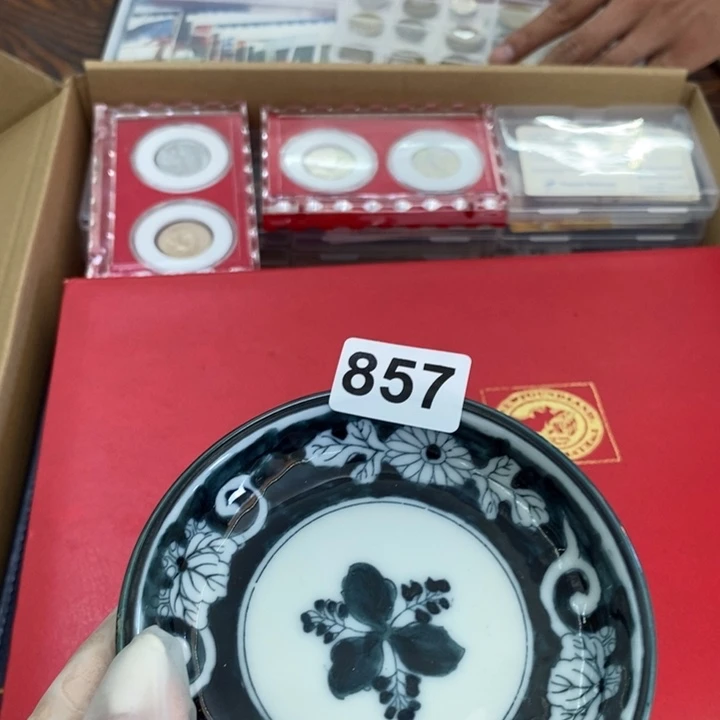 瓷片哦哦我哦哦哦哦哦哦哦哦哦