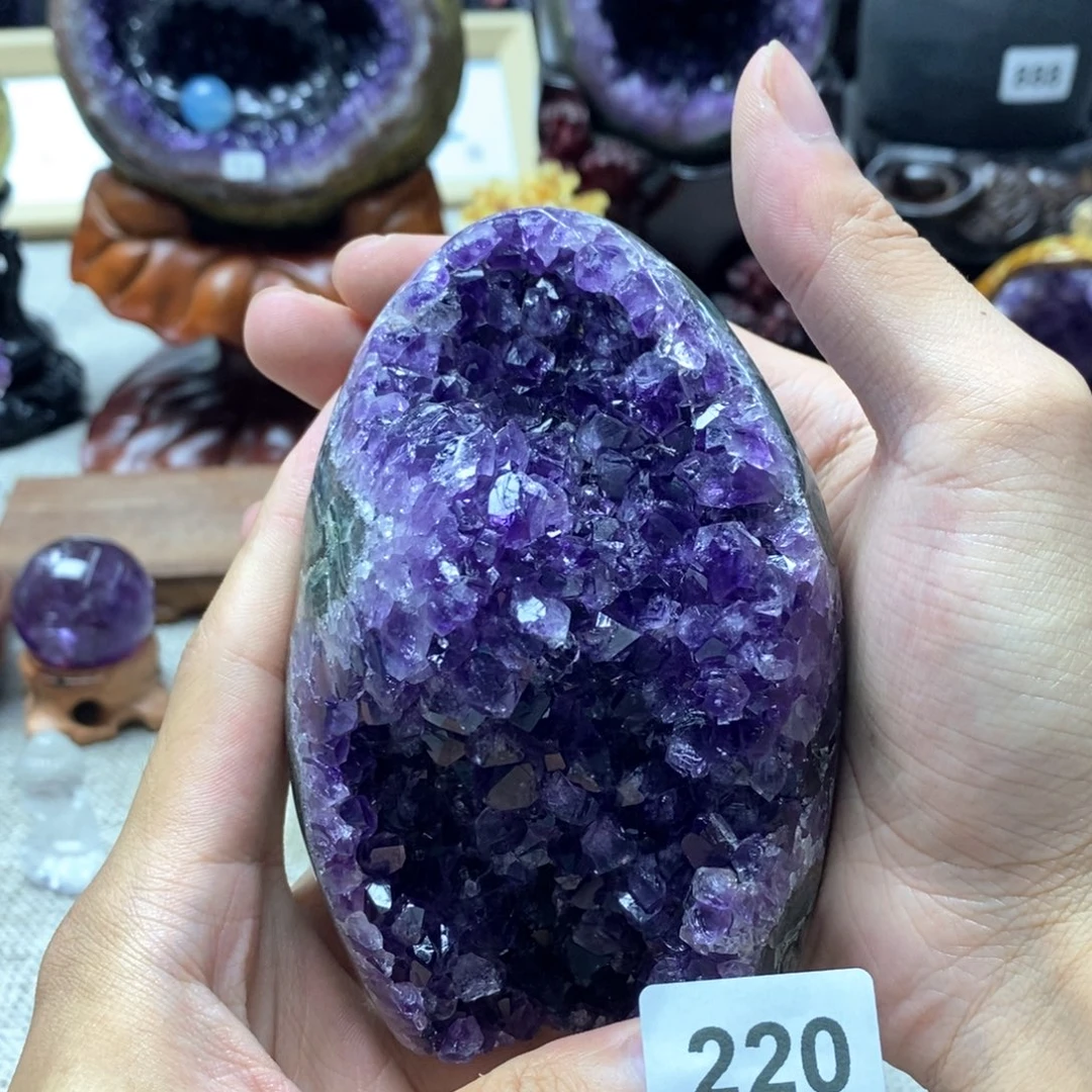 未镶嵌水晶大型摆件（非配饰）