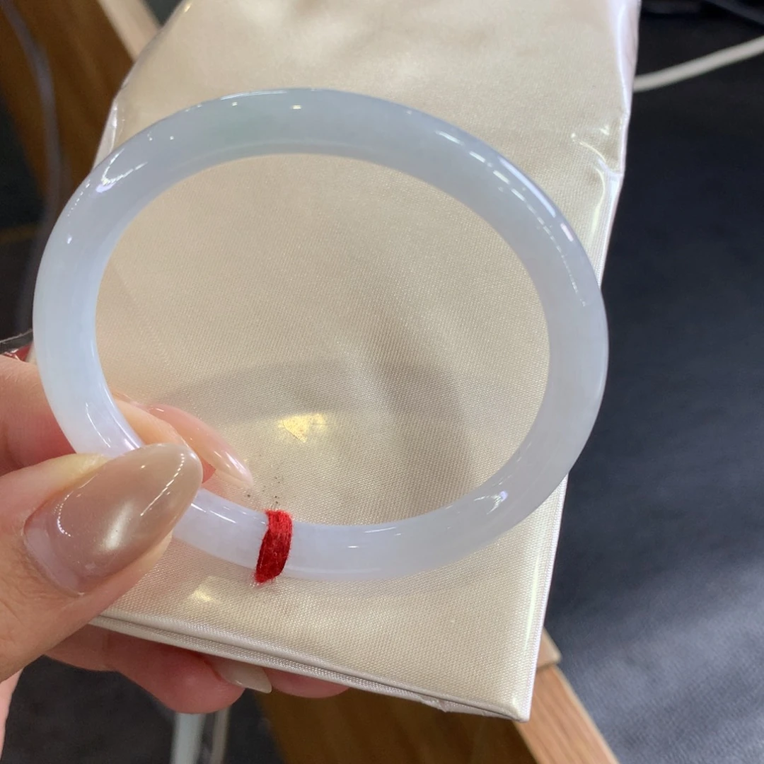 翡翠未镶嵌手镯天然Ａ货翡翠54贵妃