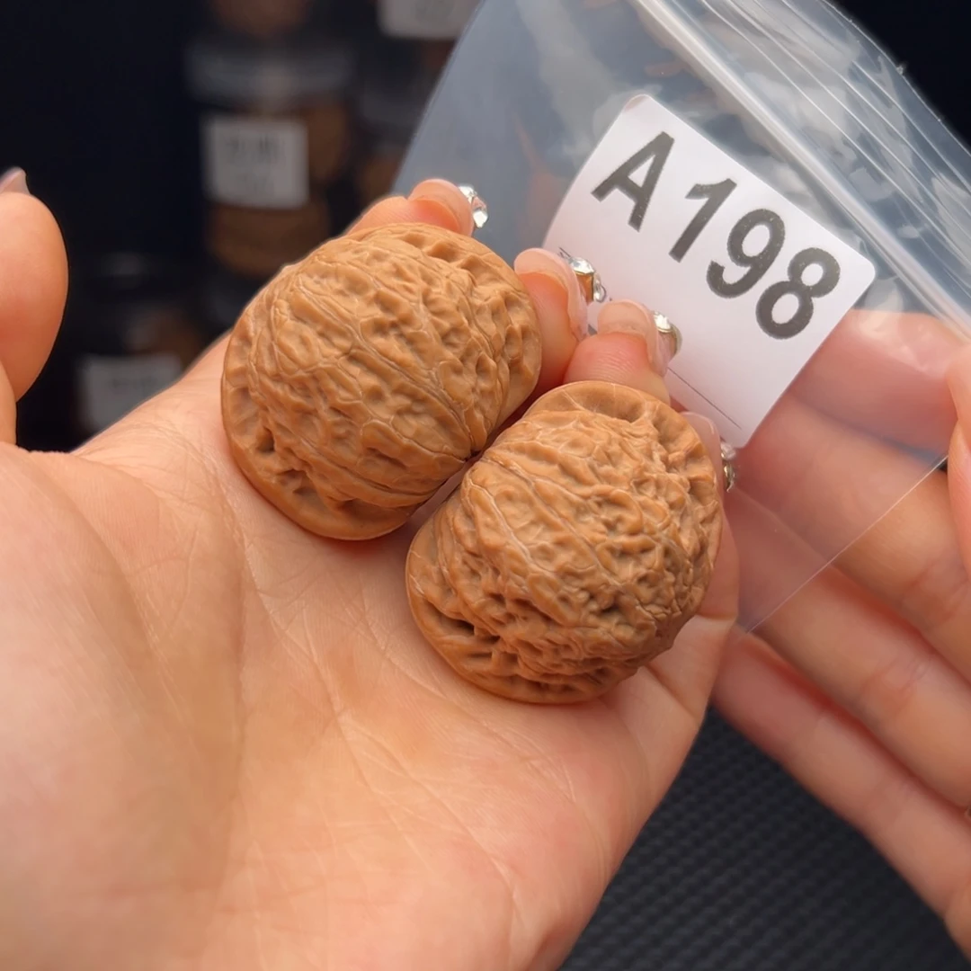 文玩核桃吊坠铁锤40全品