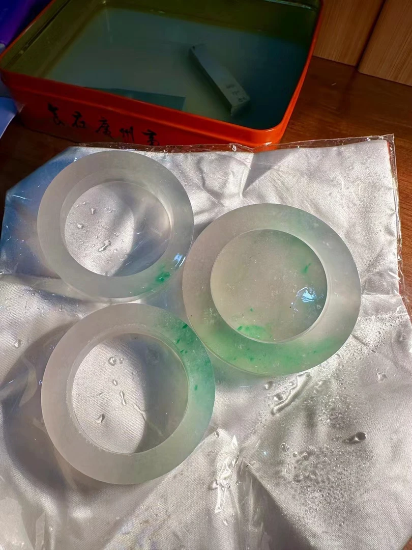 天然翡翠手镯精品