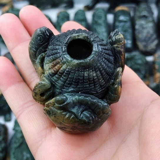 岫岩河磨玉（透闪石质玉）未镶嵌把件