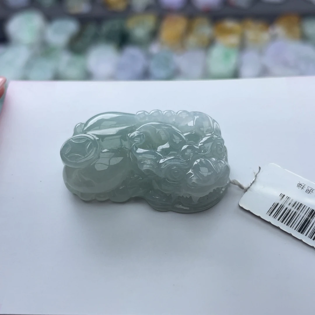 翡翠颈饰未镶嵌貔貅