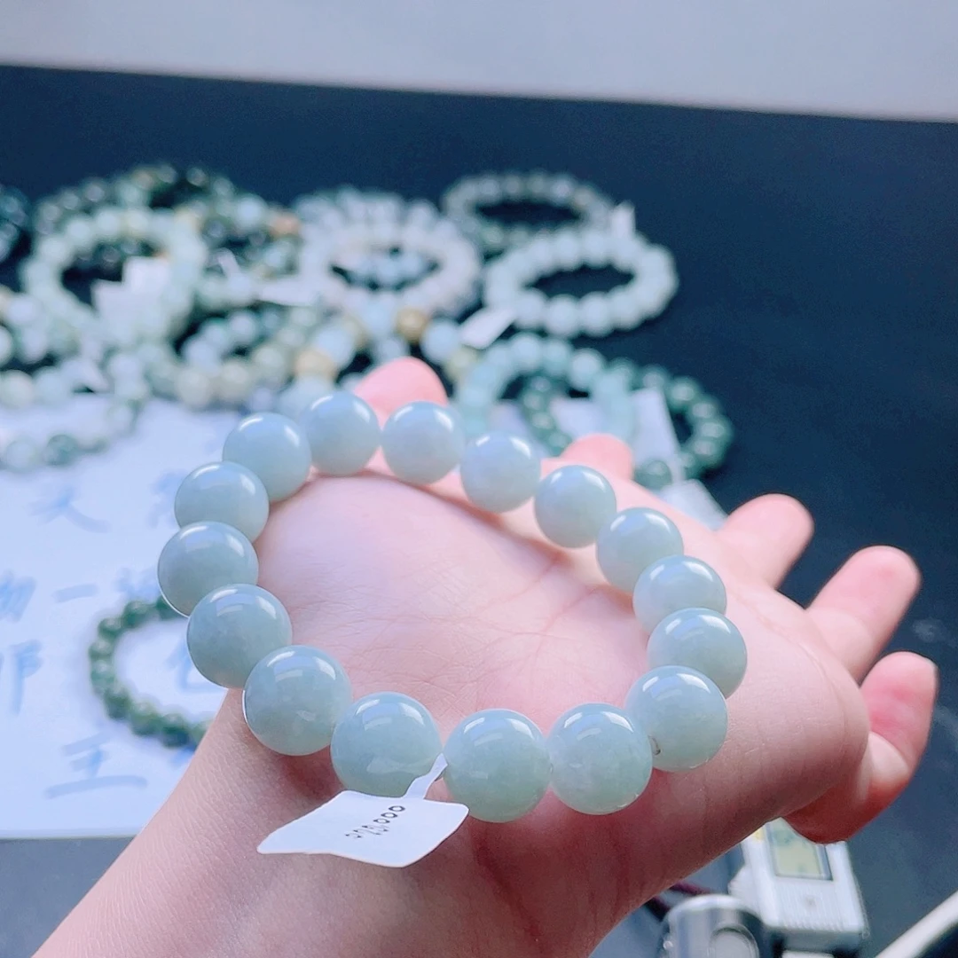 定制翡翠未镶嵌珠串