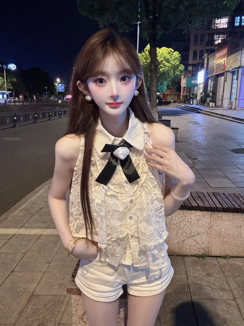 高级无袖蕾丝挂脖上衣