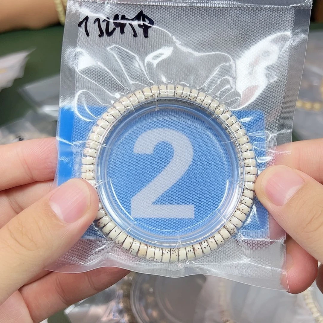 星月菩提吊坠73药片。2