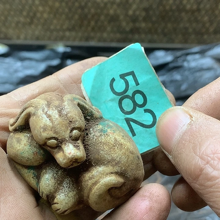 未镶嵌和田玉挂件