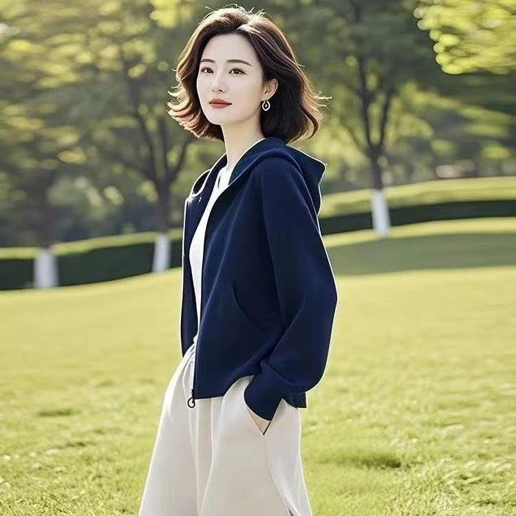韩版简约通勤纯色卫衣连帽开衫女休闲拉链春秋新款长袖外套ins潮