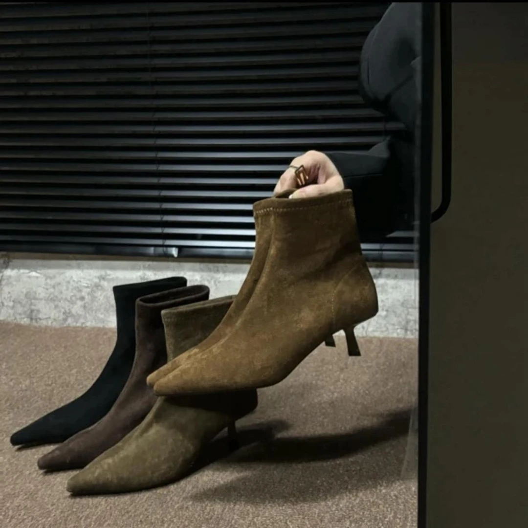 秋冬气质细跟加绒裸靴套筒弹力瘦瘦靴子小猫跟尖头绒面短靴女显瘦