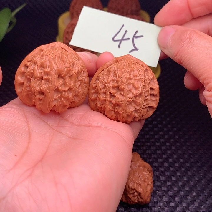 【闪购商品】把件文玩核桃40三角白45