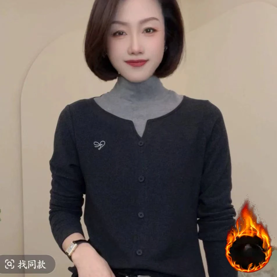 【撤柜断码甩】M1210冬季时尚百搭气质长袖保暖打底衫显瘦上衣女